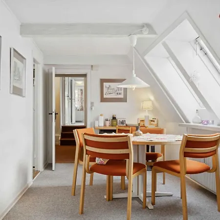 Authentic In Heart Of Apartment Aabenraa