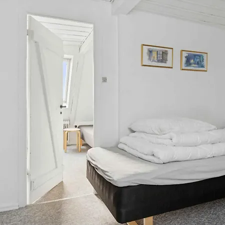 Authentic In Heart Of Апартаменты